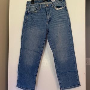 Banana Republic mid rise straight. 29P.